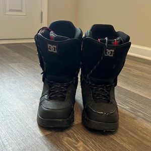 DC snowboard boots